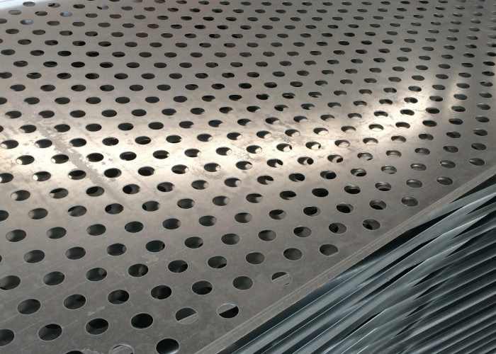 SGS Perforated Metal Screen Panels , 201 Ss Perforated Sheet