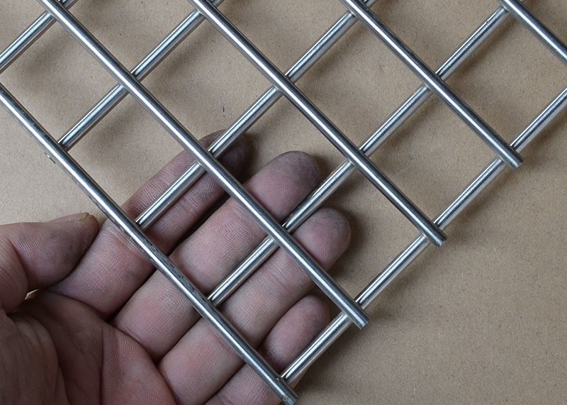 30m Length 10x10 Square Hole Ss Welded Wire Mesh