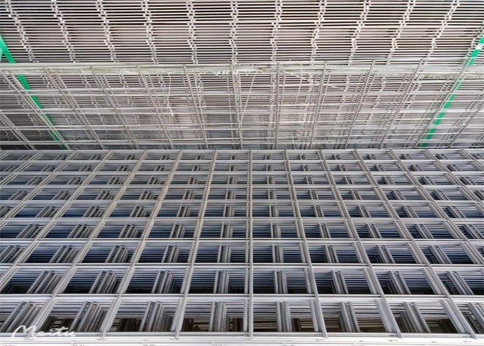 302 Stainless Steel 2.5mm Welded Mesh Panel 50x50mm